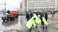 8 noyabr prospektində yağışın yaratdığı fəsadlar aradan qaldırılır &ndash; FOTO