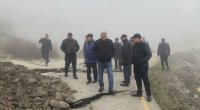 Rəsmilər Qubada sürüşmə zolağında: Alternativ yol çəkiləcək &ndash; FOTO