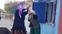 Məktəb yeməkxanasına hücum etdi - Qadınlar əlbəyaxa oldu - VİDEO
