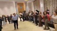 Xarici diplomatlar Şuşada yallı getdilər - VİDEO