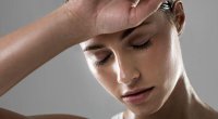 Tərləmənin və pis qoxunun səbəbi bu vitamin imiş