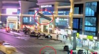 Bakıda &ldquo;mall&rdquo;un dam örtüyü uçdu - TƏHLÜKƏLİ ANLAR &ndash; VİDEO
