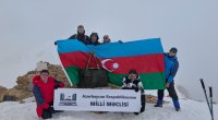 Parlament əməkdaşları &ldquo;Heydər zirvəsi&rdquo;nə yürüş etdilər - FOTO