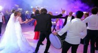 Toydan sonra faciə: yaşlı qadın güllələndi