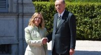 Ərdoğan istədi, Meloni siqareti tərgitdi - Video