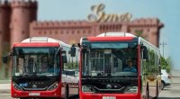Gəncədə sərnişin "BakuBus"dan yıxılaraq xəsarət aldı