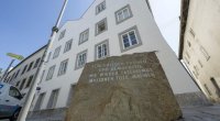 Hitlerin doğulduğu ev polis bölməsi oldu