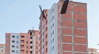 Bakıdakı küləkli havada təhlükəli anlar- VİDEO