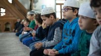 Türkiyədə məktəblərdə namaz otaqları yaradılacaq - FOTO