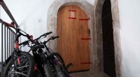 Fransada dəhşətli cinayət: Cütlüyün evindən 5 körpənin qalıqları tapıldı