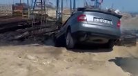 Suraxanıda avtomobil neft quyusuna aşdı - VİDEO