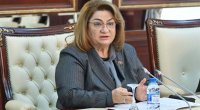 &ldquo;Baxırsan yaxşı müəllimdir, amma qıza deyir &ldquo;niyə oxuyursan, ərə get&rdquo;