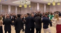 Xarici diplomatlar Şuşada yallı getdilər - VİDEO