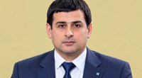 &ldquo;Emin Axundov iş adamıdır, gəlməyə bilər&rdquo; dedi - Hakim etiraz etdi
