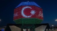 Belarus Milli Kitabxanasının binası Azərbaycan bayrağının rəngləri ilə işıqlandırıldı - VİDEO