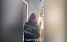 Bakıda yaşayış binasında YANĞIN: 12 nəfər təxliyə edildi – VİDEO