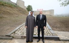 İlham Əliyev və BƏƏ Prezidenti Şuşa qalasının önündə FOTO ÇƏKDİRDİLƏR