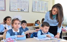 “Kim dərsini bilməsə, alacaq iki…” – Qiymət uşaqların psixologiyasına necə TƏSİR edir?