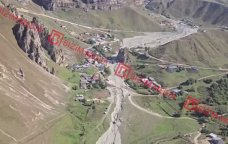 Ləzə kəndinə təhlükə yaradan palçıq axını - Helikopterdən lentə alınan GÖRÜNTÜLƏR/ÖZƏL 