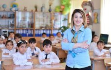 Müəllimlərin NƏZƏRİNƏ! Maaşların artırılması ilə bağlı RƏSMİ AÇIQLAMA
