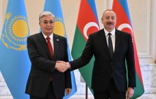 Tokayev İlham Əliyevi TƏBRİK ETDİ