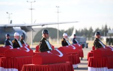 Təyyarə qəzasında şəhid olan hərbçilərlə vida mərasimi keçirilir – VİDEO