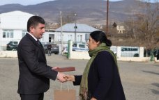 Təzəbinə kəndində ailələrə evlərinin açarları təqdim olundu – FOTO