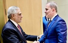 Ceyhun Bayramov pakistanlı həmkarı ilə regional məsələləri MÜZAKİRƏ ETDİ