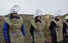 Riskli peşədə XANIMLAR - ANAMA-da neçə minaaxtaran qadın ÇALIŞIR?