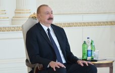 Prezidentdən XATIRLATMA: &ldquo;Bizim başımız bəlada olanda öz taleyimizin hökmünə buraxılmışdıq&rdquo;