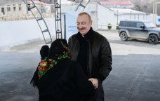 Ağdərənin yaşlı sakini Prezidenti belə QARŞILADI: &ldquo;Sənin boyuna qurban&rdquo; - VİDEO