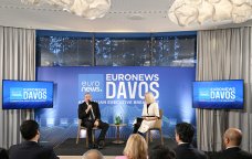 İlham Əliyev Davosda &ldquo;Azərbaycan rəhbərliyi ilə səhər yeməyi&rdquo; adlı TƏDBİRDƏ &ndash; FOTO