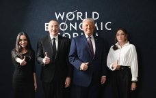 Prezident və ailəsi Davosda Trampla görüşüb - FOTO/VİDEO