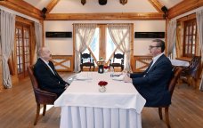 Azərbaycan və Serbiya prezidentləri qeyri-rəsmi səhər yeməyində - FOTO