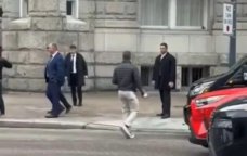 Vaşinqtonda TƏXRİBATA CƏHD: Prezidentin təhlükəsizlik xidmətinin əməkdaşları qarşısını aldılar - VİDEO