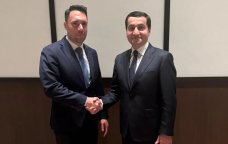 Hikmət Hacıyev Macarıstanda mühüm görüş keçirdi &ndash; FOTO