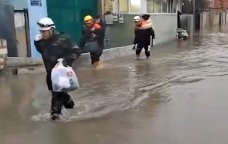 Bakının iki rayonunda evlərini su basan sakinlər təxliyə edildilər - VİDEO