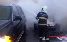 Masazırda iki avtomobil YANDI - ANBAAN VİDEO