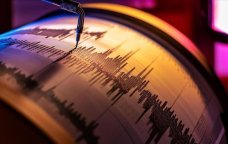 Bu ölkədə güclü zəlzələ: Sunami xəbərdarlığı verildi - VİDEO