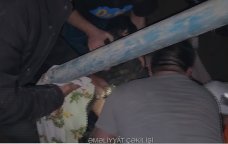 Sabunçuda fərdi ev çökdü: Dağıntı altında qalan qadın xilas edildi - VİDEO