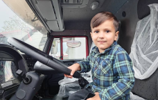 "İlham baba mənə "KamAZ" göndərdi" - VİDEO