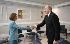 İlham Əliyev Maya Sandu ilə görüşdü &ndash; FOTO