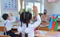 Məktəb gündəliklərinin unudulan sütunu: Davranış qiymətləri niyə tarixə qovuşdu?