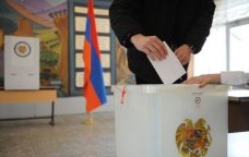 Ermənistanda seçki öncəsi qalmaqal: Rusiyadan səsverməyə adam gətirilir - VİDEO