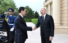 Sərdar Berdiməhəmmədov Bakıda belə qarşılandı &ndash; FOTO/VİDEO