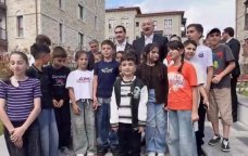 İlham Əliyevin Şuşada uşaqlarla səmimi görüşü – VİDEO