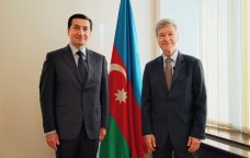 Hikmət Hacıyev dünya şöhrətli professorla GÖRÜŞDÜ &ndash; FOTO