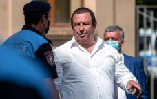 Ermənistanda müxalif lider Qaqik Tsarukyan SAXLANILDI
