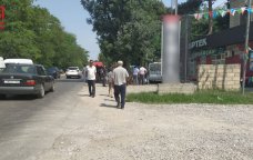 Xaçmazda aptekin qarşısında meyit TAPILIB – ÖZƏL/FOTO