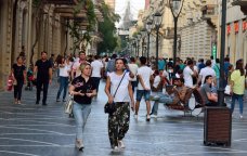 Bakının artan əhalisi şəhər infrastrukturuna necə TƏSİR edir?